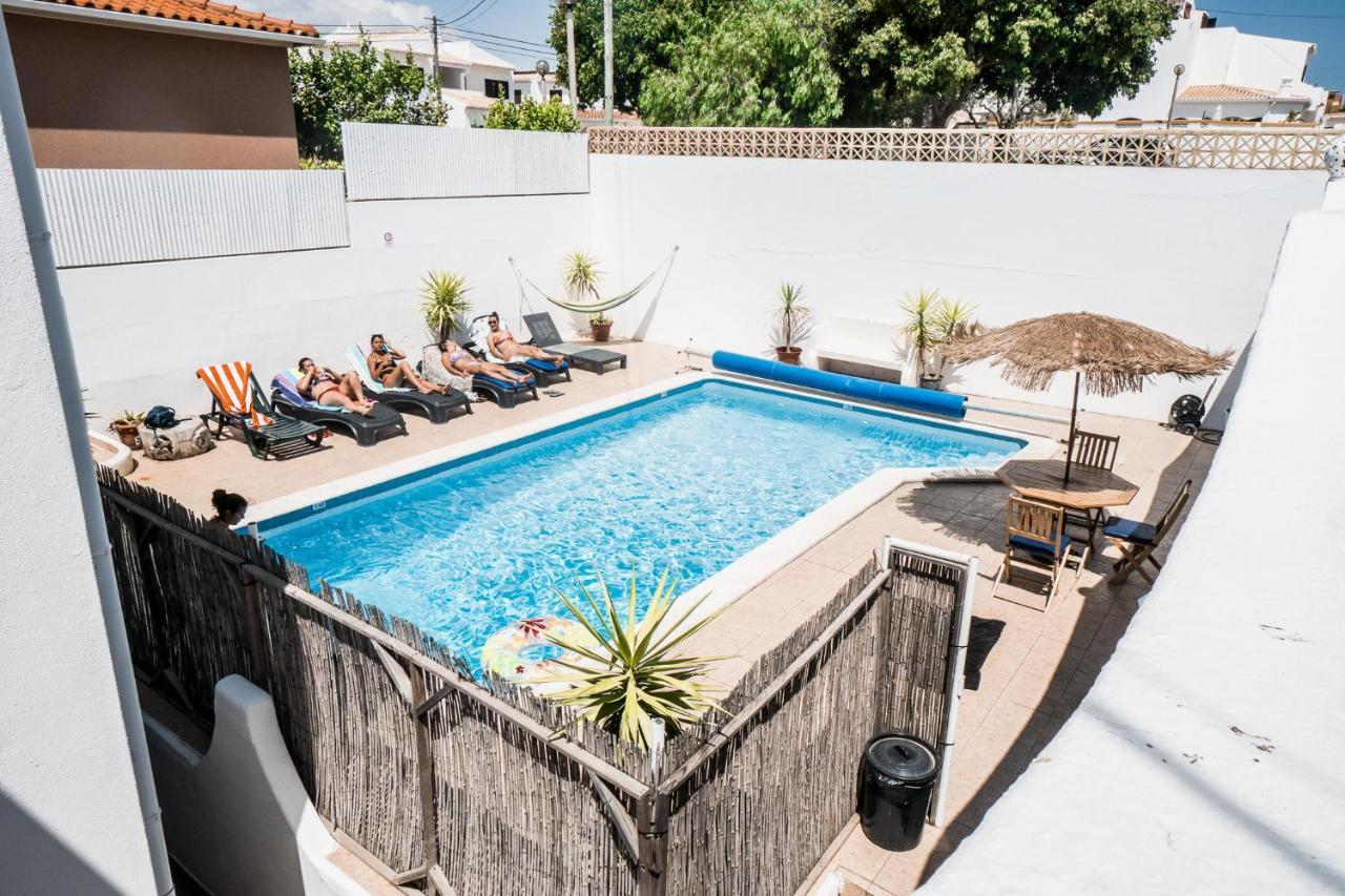 Bura Surfhouse Hostel Lagos Exterior photo